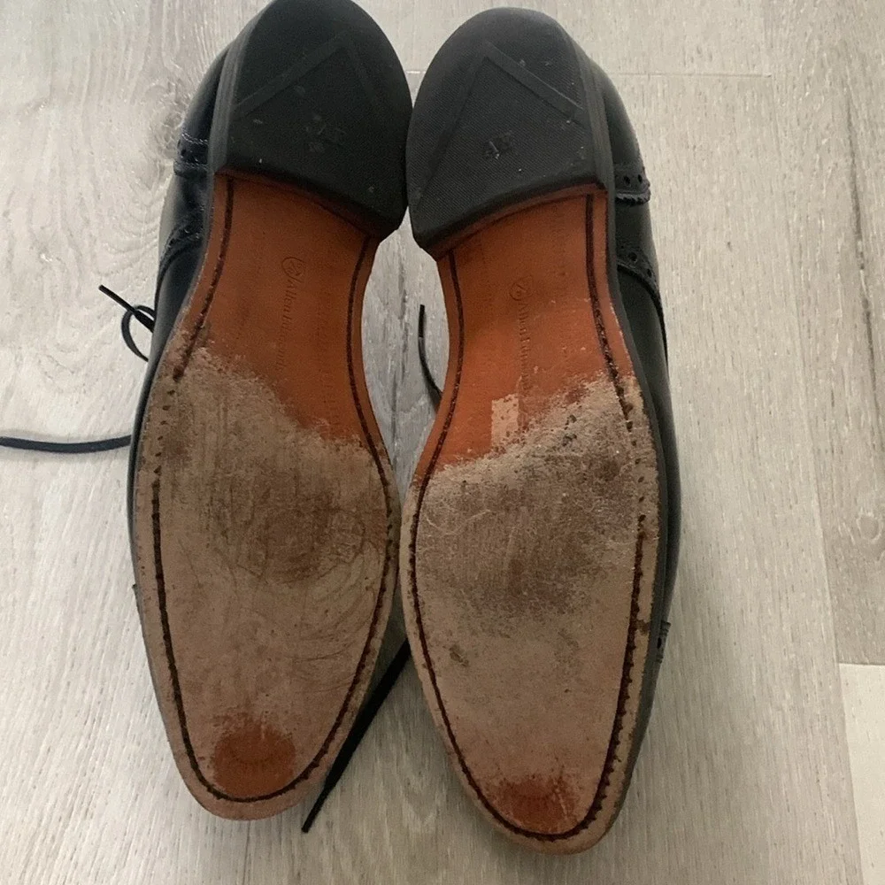 Allen Edmonds Black Rogue Oxfords‎